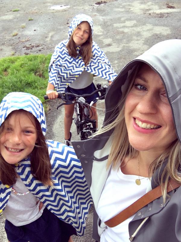 I love this raincoat! Stylish, practical and a beautiful colour.