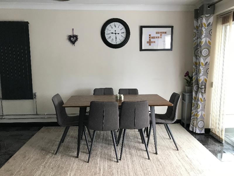 RELAX GREY DINING CHAIR