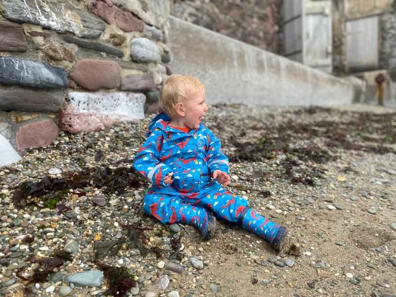 Beautiful puddle suit!