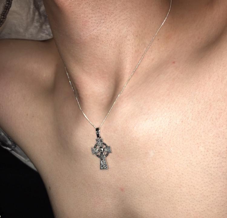 Beautiful quality pendant, would recommend!