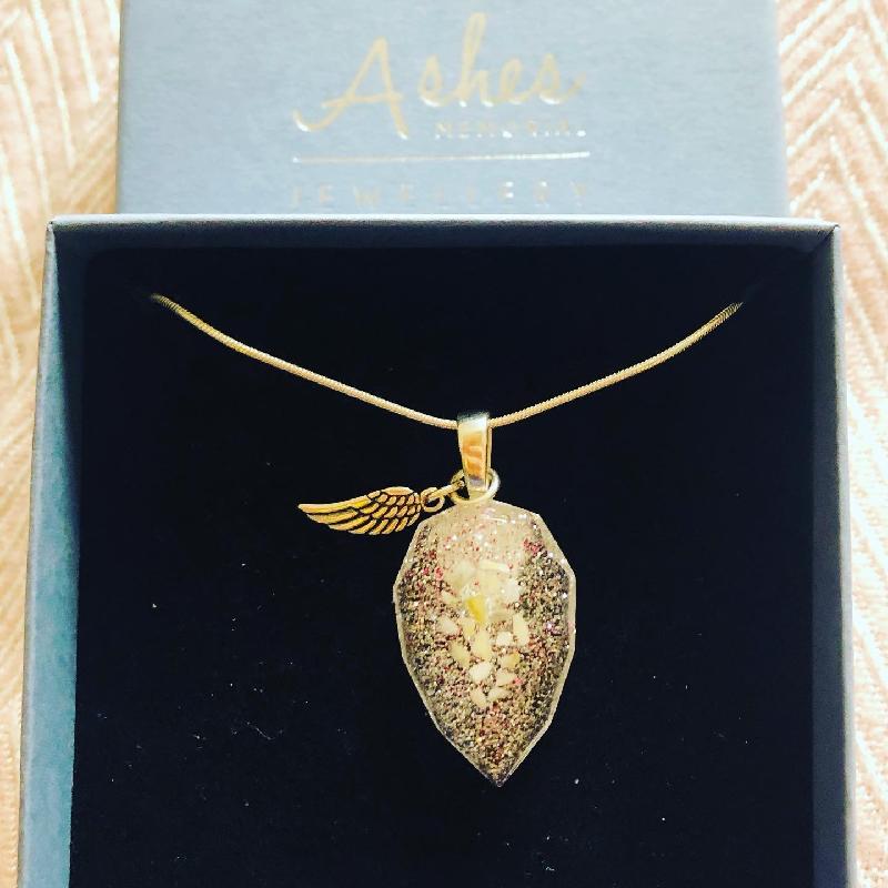 Gorgeous and amazing items. Julia and her Team are fantastic
