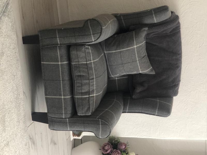 Excellent service.  Less than 24 hour delivery.  And beautiful quality