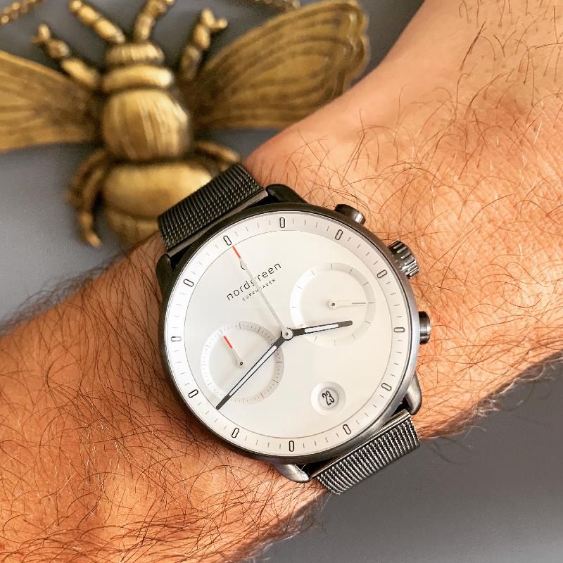 Quality and style at an affordable price. Love this watch!