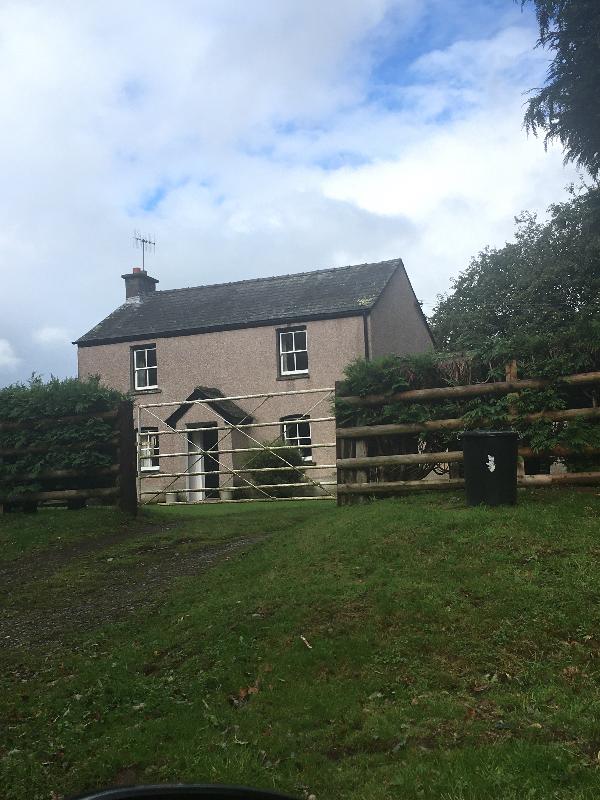 Glaswain is a lovely cottage the photos do not do it justice