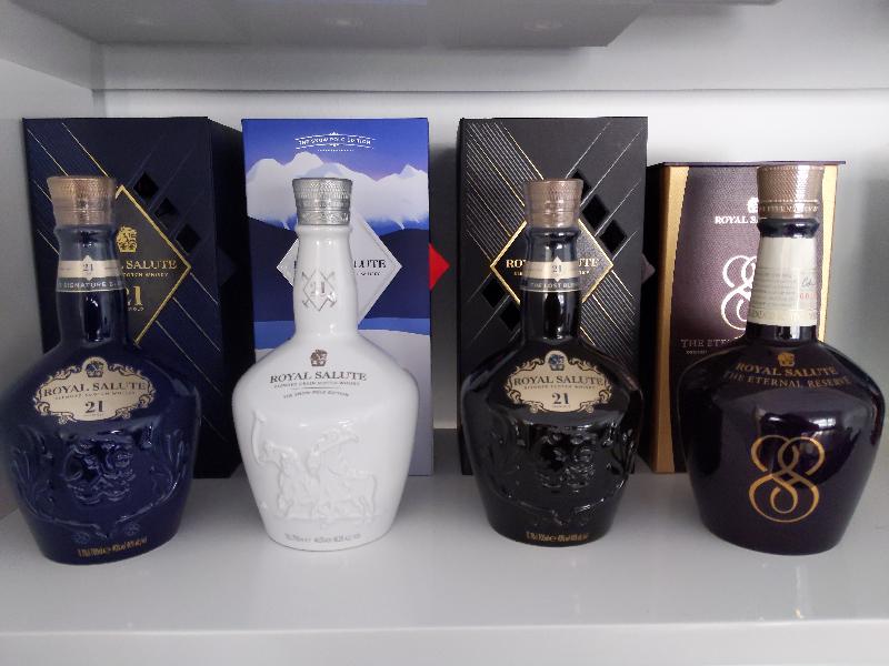 5 star service, competitive prices, quick delivery and a great range!
