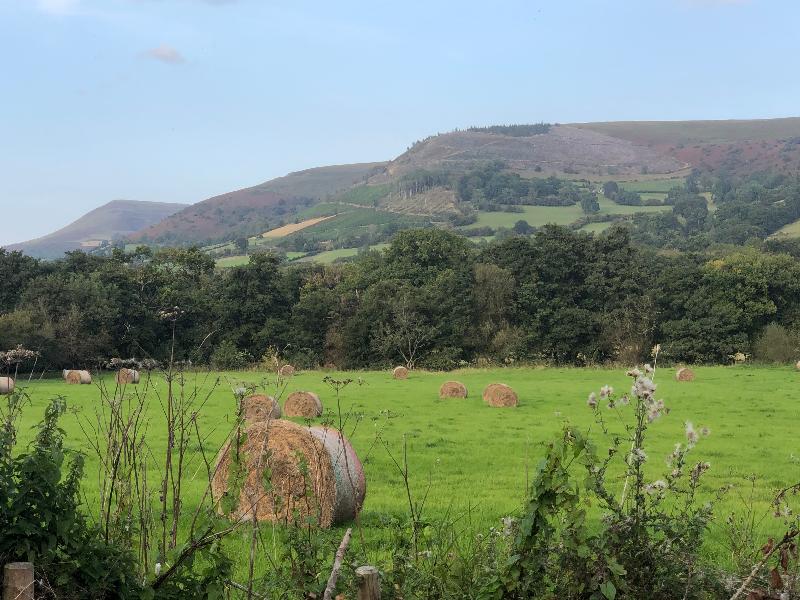 A wonderful holiday in a great cottage with amazing views