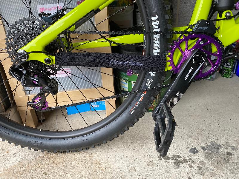 Oval chainring