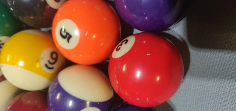 Ball's supplied are not 5 star quality