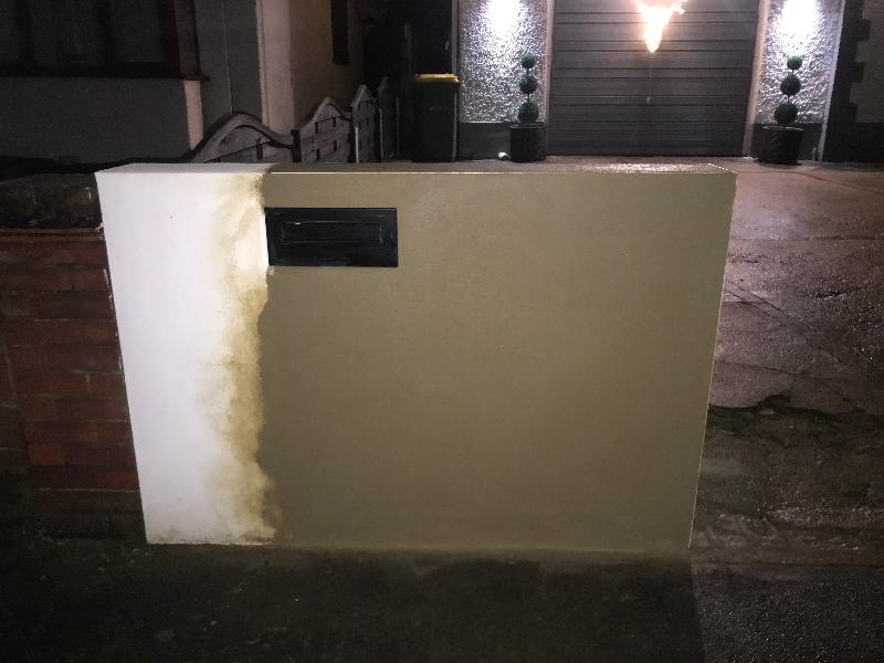 Great letter box, looks good.