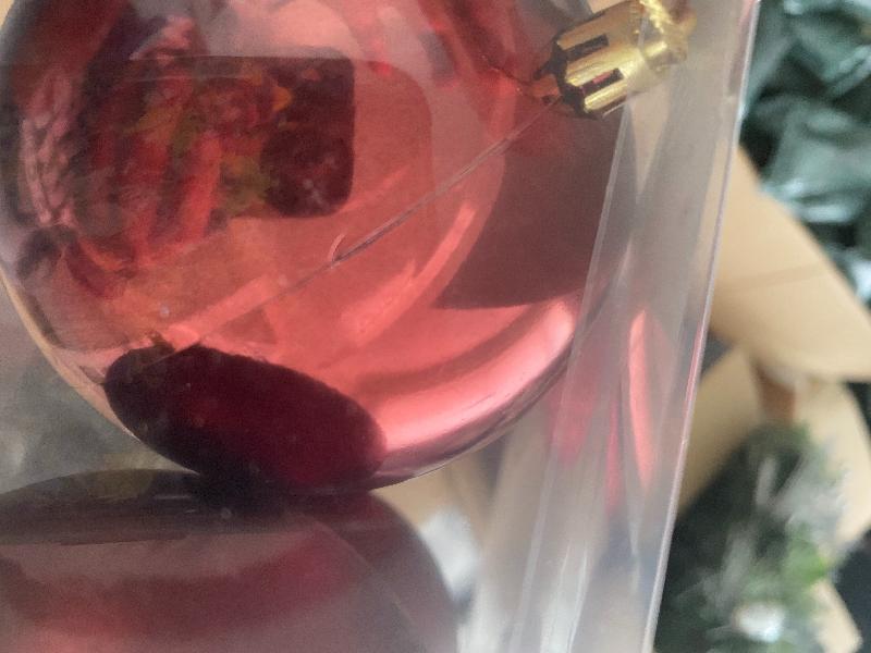 Appalling quality baubles and even worse customer service