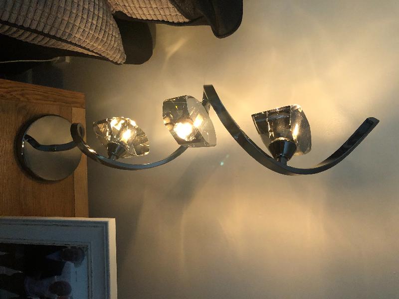 Table lamp