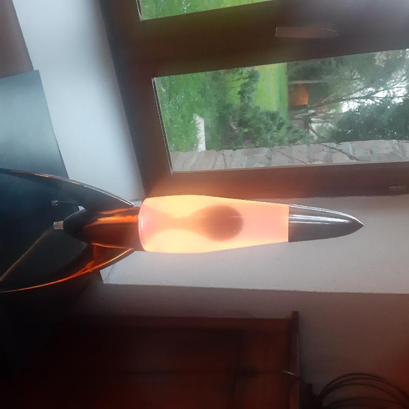 Hello question pourquoi ma lampe Lava est elle devenue trouble ?