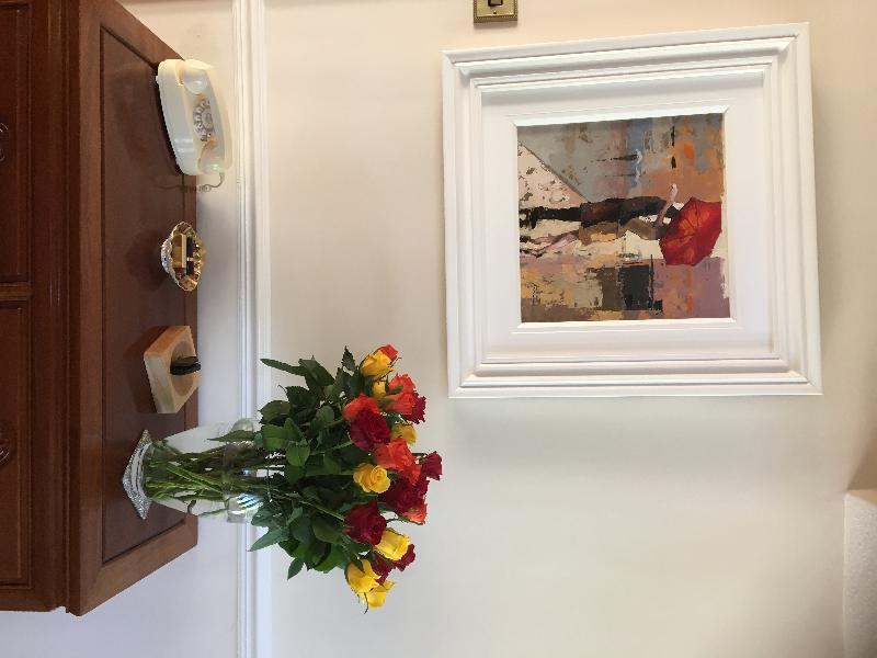 Always a pleasure to visit the gallery. A warm welcome and a glass of fizz!