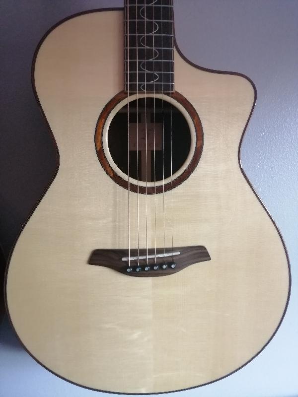 Martin d 42
