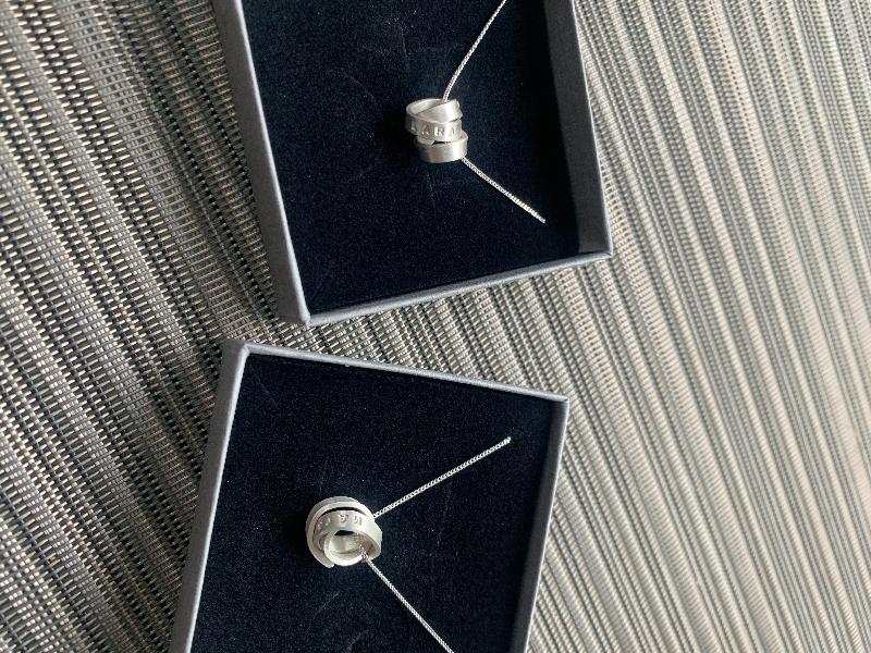 What an effecient and friendly service for such handcrafted jewellery.