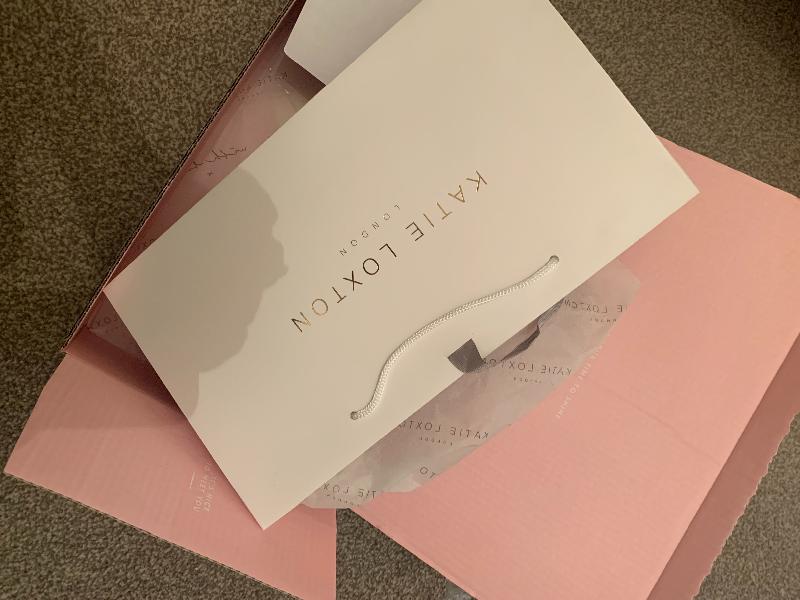 Beautifully packaged, beautiful item as always, love buying a gift for me!