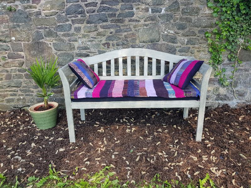Great value, great looking bench.