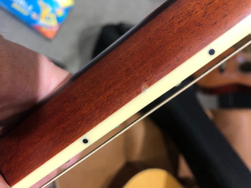 Great guitar, delivered on time :)