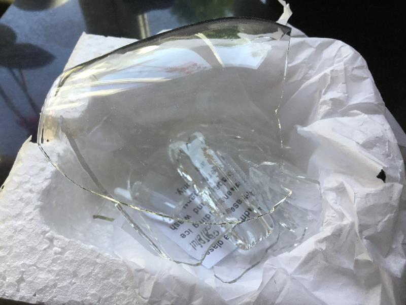Damaged when arrived.