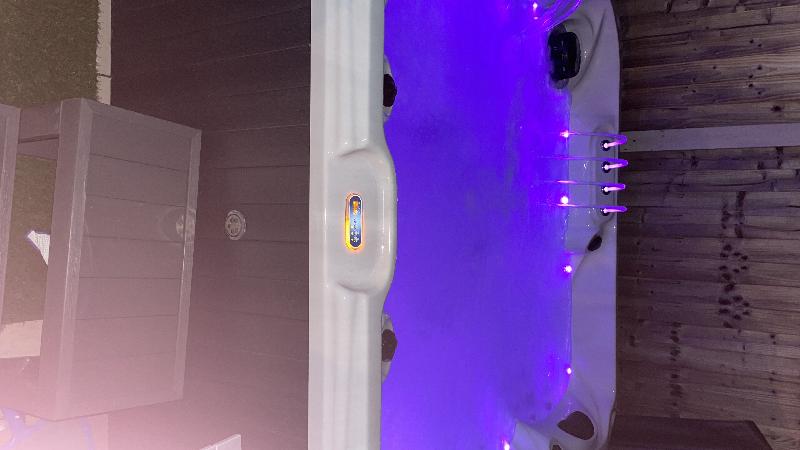 Great hot tub and really quick delivery