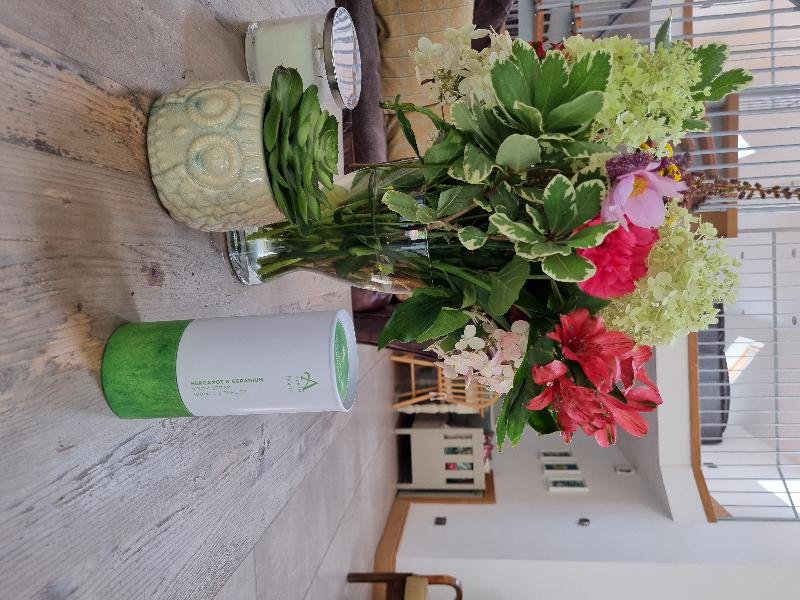 Very prompt delivery and lovely products
