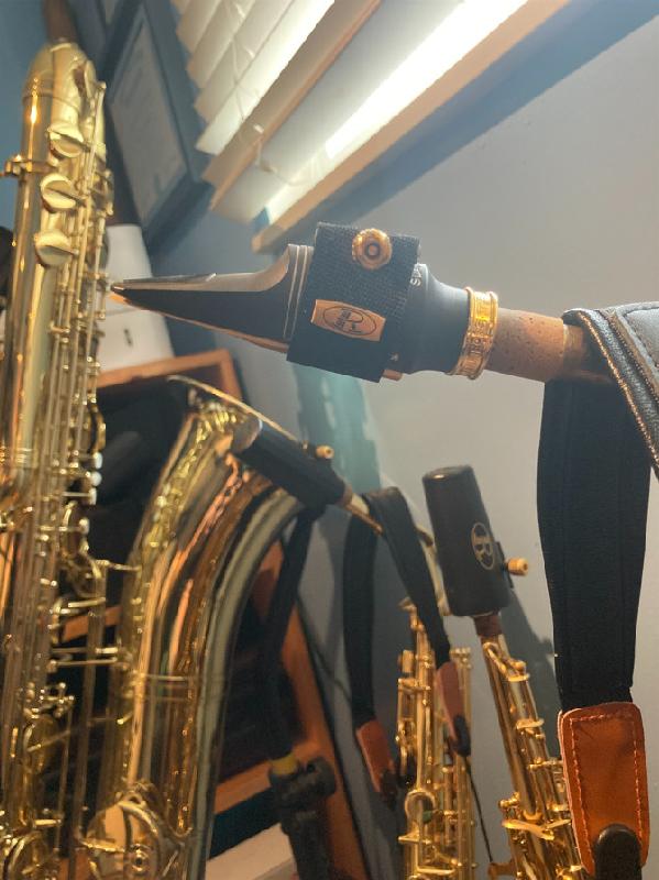 Theo Wanne Slant Sig2 (6*) with '49 Buescher B11 Top Hat and Cane