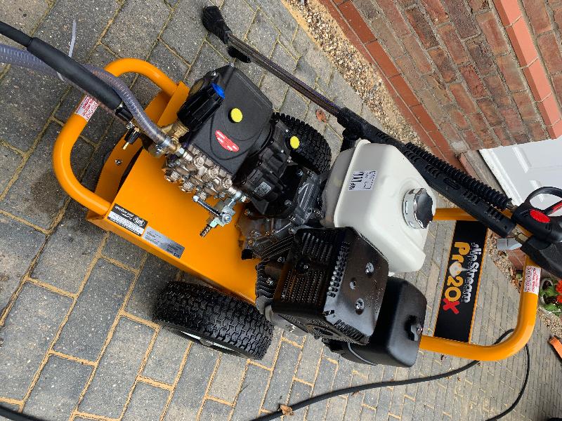 JACKOZE EXTERIOR CLEANING RECEIVES FIRST CLASS SERVICE ONCE AGAIN