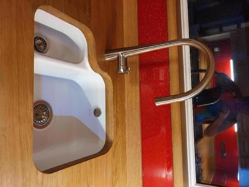 Beautiful sink and quick delivery