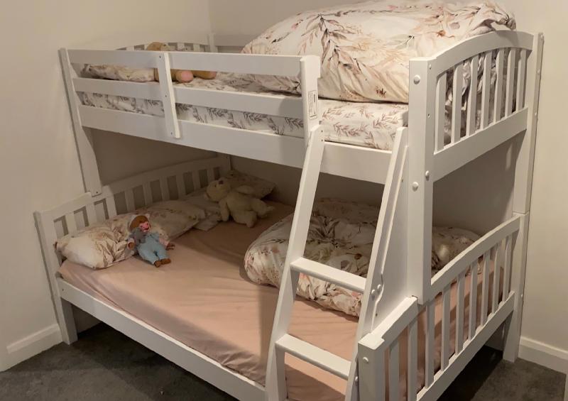 The quality of the bed is unbelievable. All my f&f likes they want to order