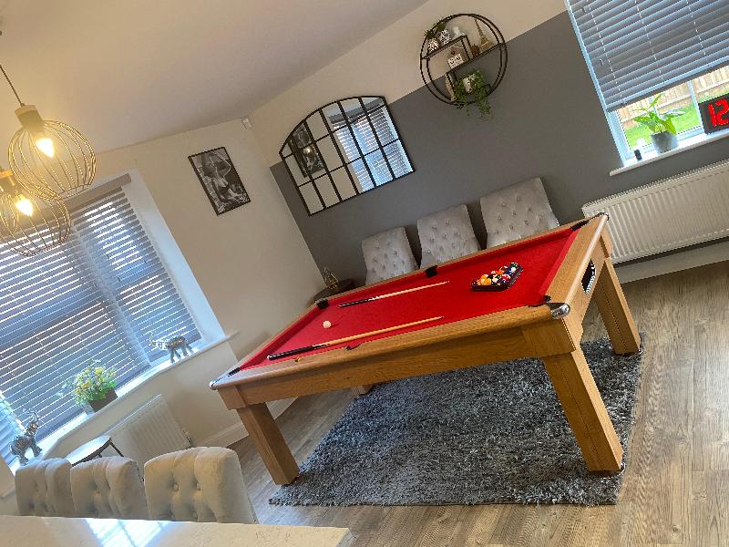 Pool Dining table