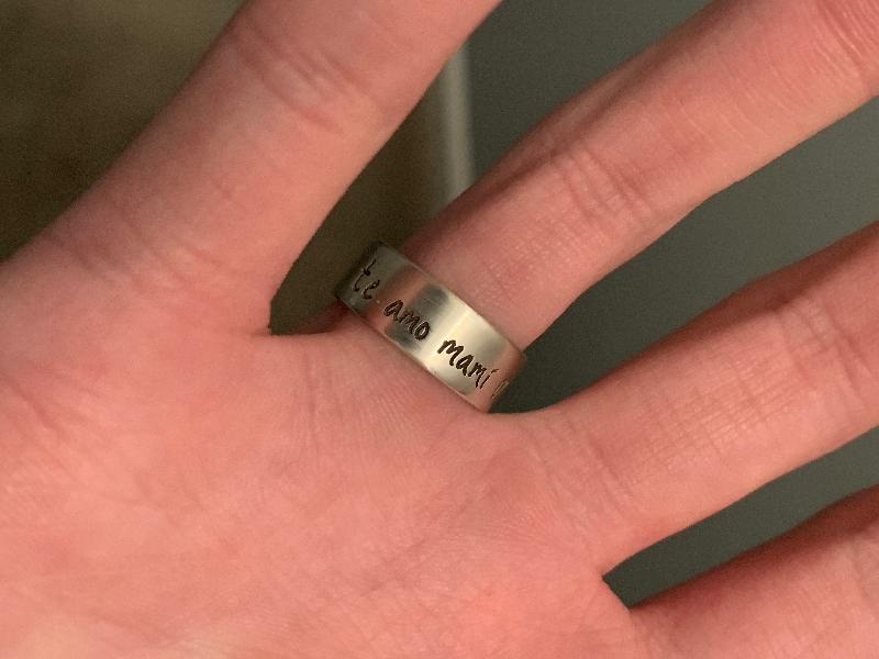 I ordered this ring after my mother passed, so happy with it
