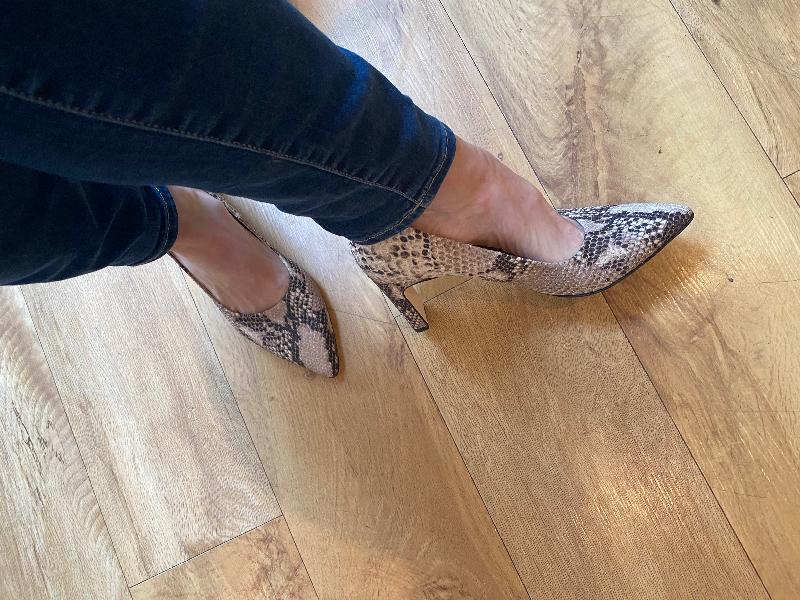 Stunning, comfortable, perfect fit and easy to walk in. Love love love ❤️