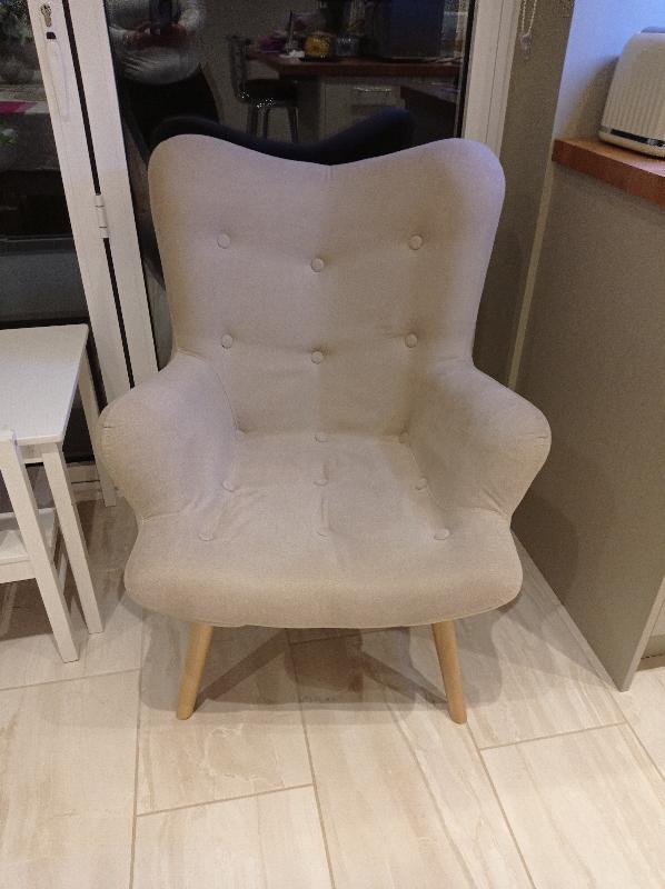 Beautiful chair and fantastic service !