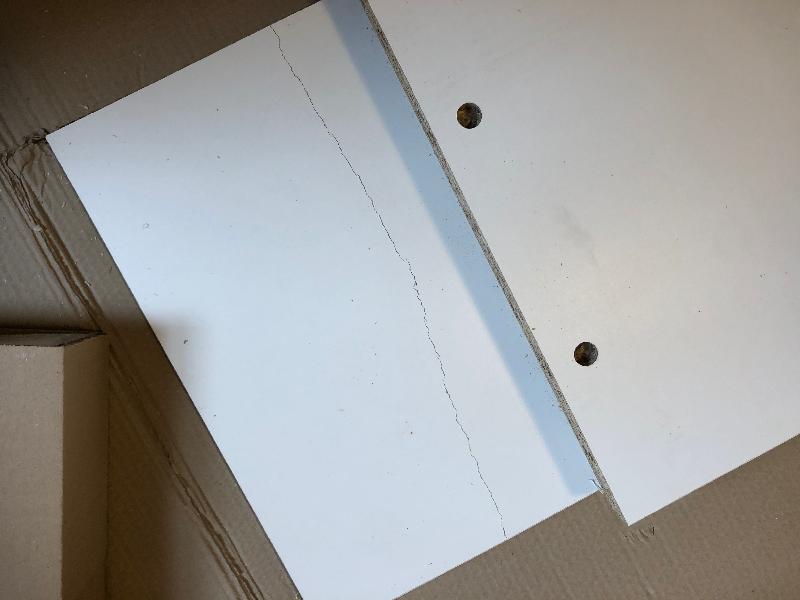 Broken parts, hard to assemble, manual pages incomplete ( 12,4,6,8…)