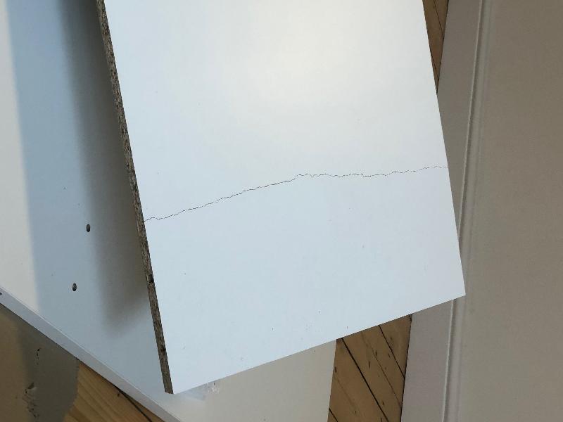 Broken parts, hard to assemble, manual pages incomplete ( 12,4,6,8…)