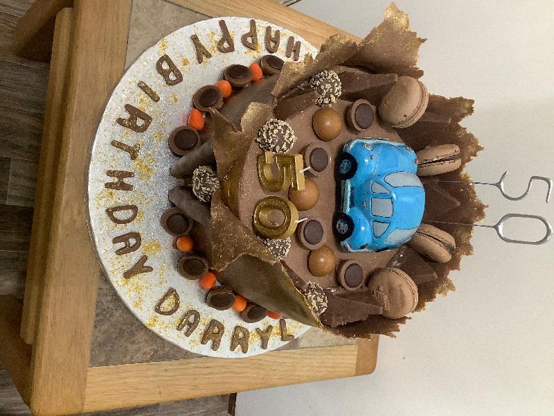 collar on a ganache cake as fondant not liked, but cocoform is expensive