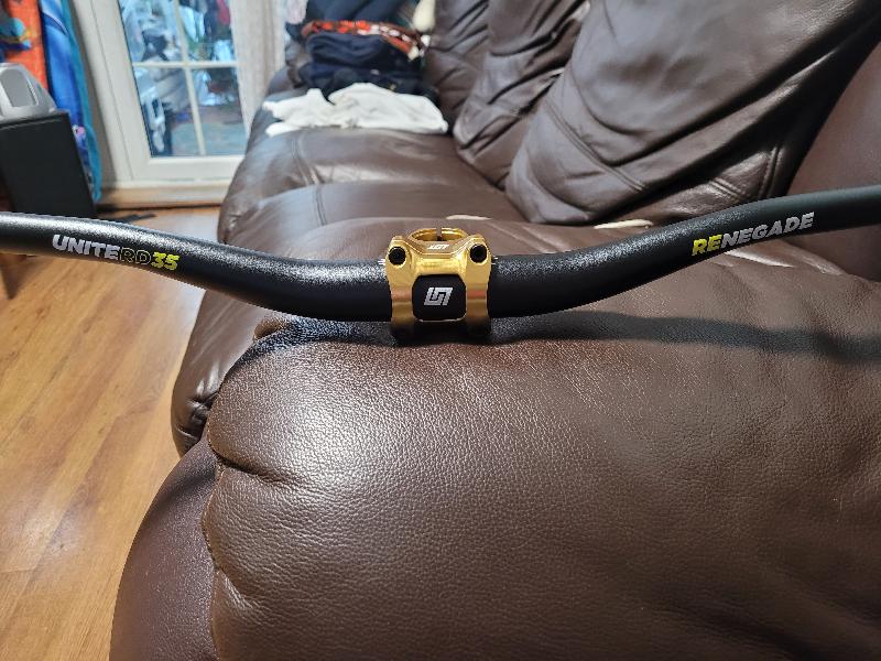 Renegade Bike Handlebar - 30mm rise - Black - Premium 7000 Series Aluminium - Unite Co