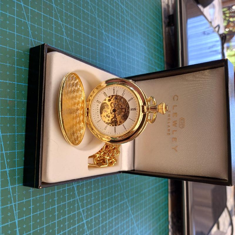 I'm very pleased with the pocket watch the engraving is excellent thank you