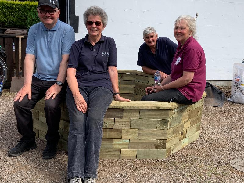 Good looking raised bed, built by volunteers