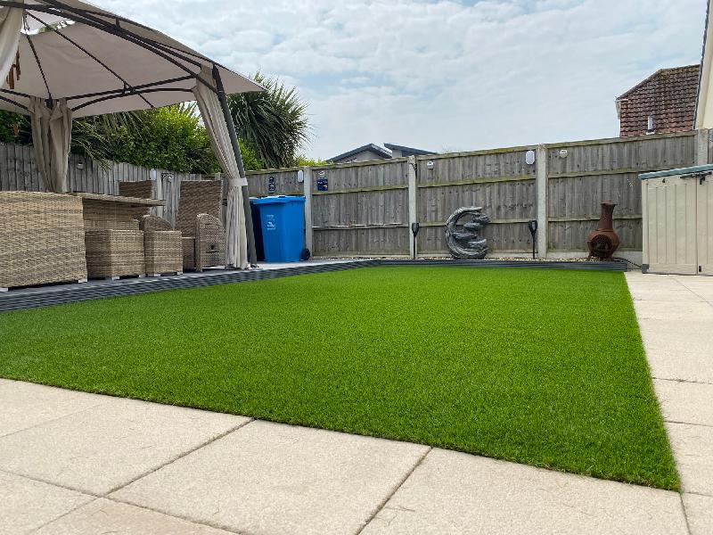 Lovely soft grass now settled down doesn’t look artificial