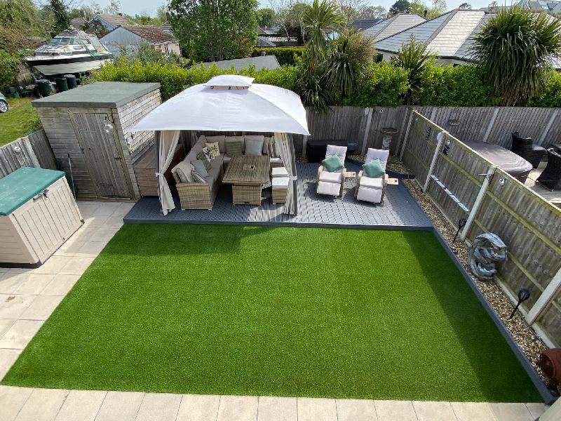 Lovely soft grass now settled down doesn’t look artificial