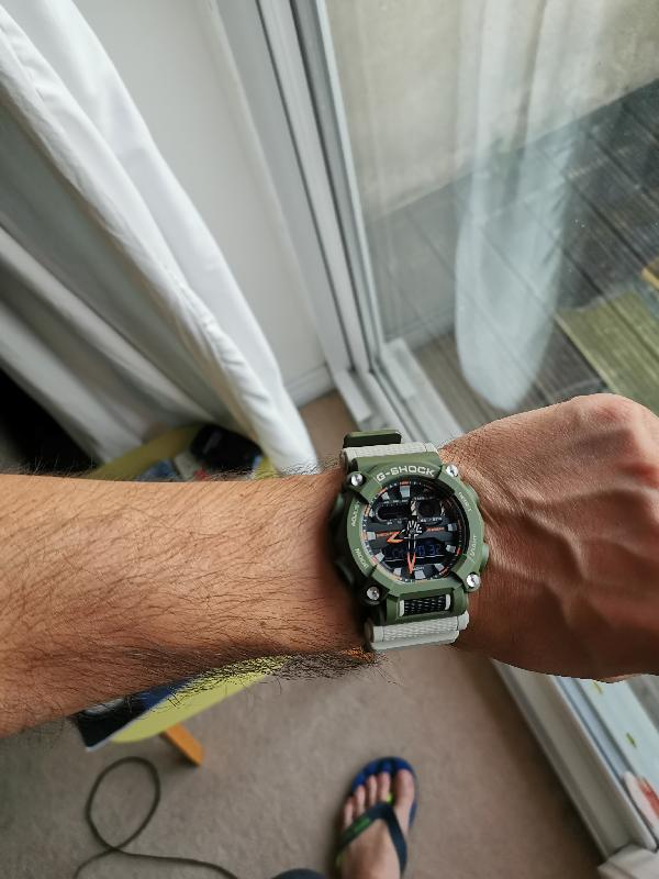 Watch GA-900HC-3AER review