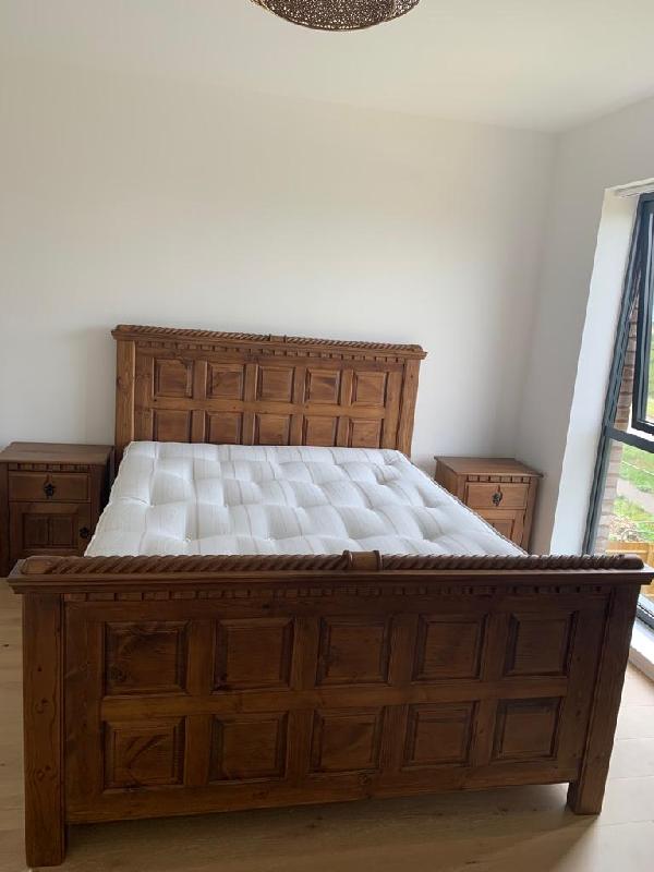 County Kerry bed, cabinet and Chest of drawers