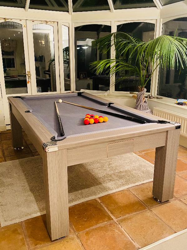 Signature Warwick Pool Dinning Table