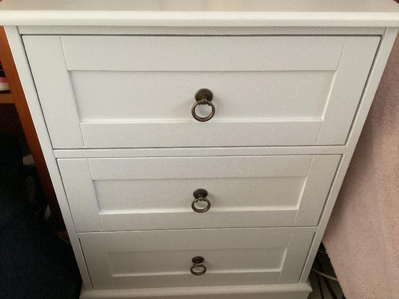 My son helped me setting up tools the bedside table