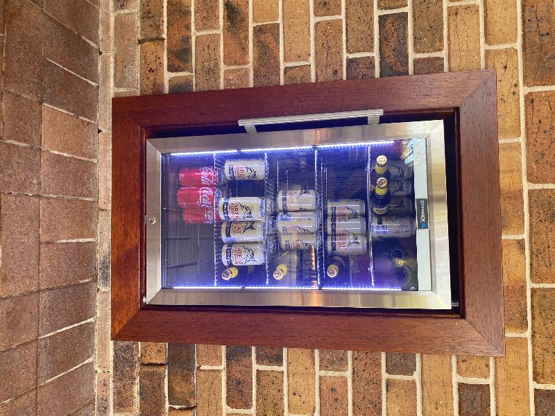 Great looking fridge however not cold enough.