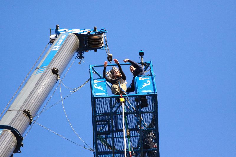 12/11/22 - Fantastic bungee jump at Bristol - Lloyds Amphitheatre