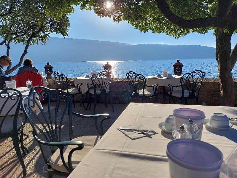 A combination of luxury and scenic beauty!