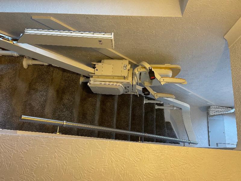 Acorn Stair Lift - Curved Stairlift - UK 180 T565 Chair - Free Survey - Fast Installation Unicorn Stairlifts