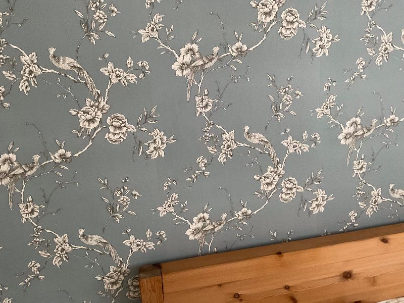 Lovely Wallpaper, good service